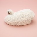 Architecture For Dogs Arquitectura para Bichon Frises, por Kazuyo Sejima. Fotos por Hiroshi Yoda, cortesía de Architecture for Dogs.