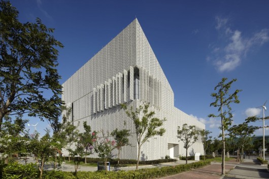 Green Energy Laboratory / Archea © Charlie Xia