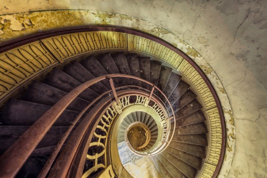 Escadas abandonadas por Christian Richter © Christian Richters