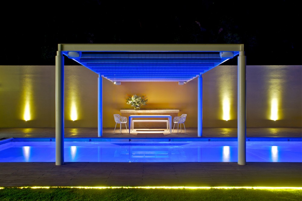 Casa AVE / Juan Ignacio Castiello Arquitectos